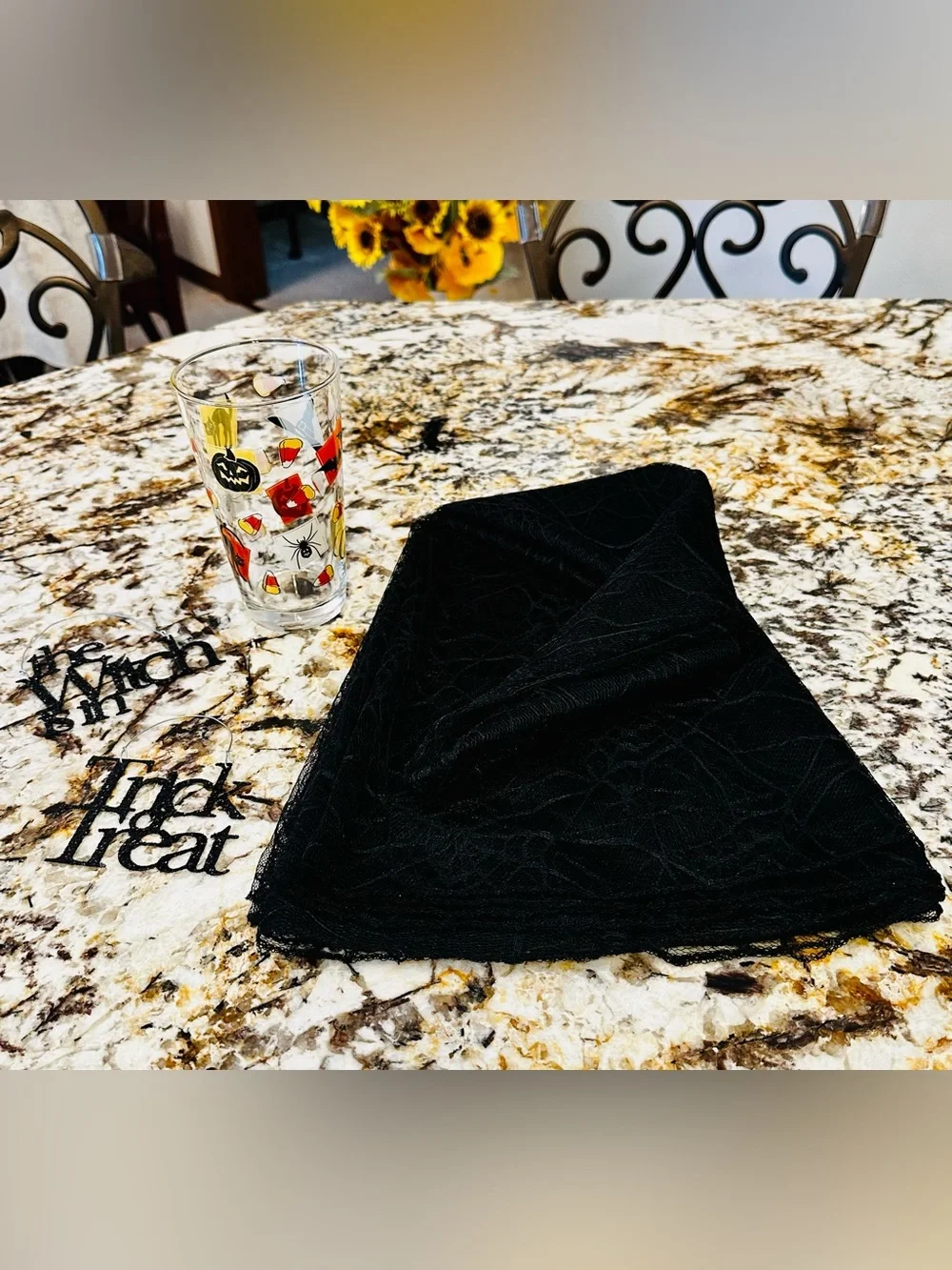 🖤 Black Spiderweb Lace Table Cloth 🖤 Glittery Black Signs 🖤